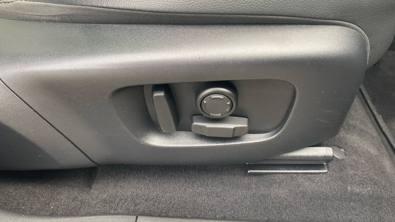 Land Rover Range Rover Evoque 1.5 P300e Evoque Edition 5dr Auto Hatchback